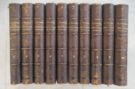 HISTOIRE DE LA REVOLUTION FRANCAISE. Treizième édition. 10 tomes.. M. A. Thiers