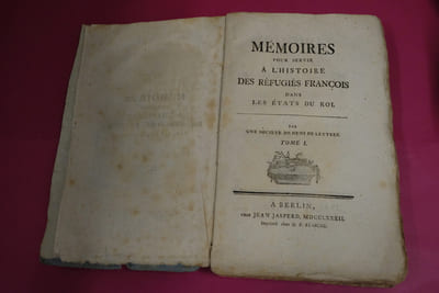 Mémoires pour servir à l’Histoire des réfugiés François dans les états du Roi (7 tomes)
