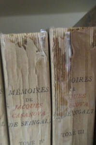 MEMOIRES DE J. CASANOVA DE SEINGALT. Ecrits par lui-même. Editions nouvelle publiée sous la direction de Raoul Vèze d'après le texte de l'édition princeps Leipzig-Bruxelles-Paris (1826-1838). Variantes et Commentaires historiques et critiques. En 12 tomes (complet).