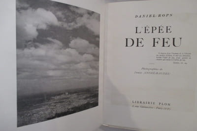 L'EPEE DE FEU.