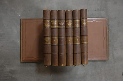 Histoire des deux restaurations en 8 volumes ( sixième édition )