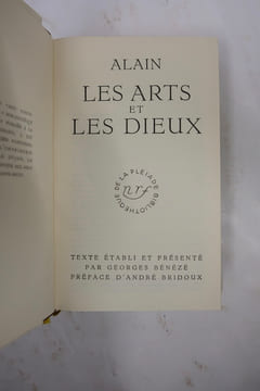 Les Arts et Les Dieux. Alain