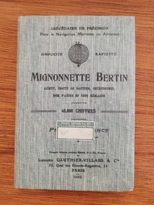 Abécédaire de Précision pour la navigation maritime ou aérienne.