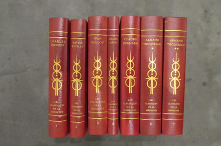 LES CLASSIQUES DE LA MEDECINE. En 7 tomes.