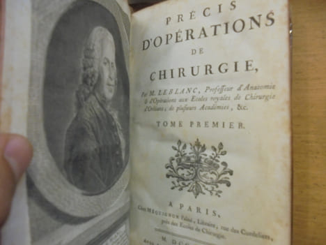 PRECIS D'OPERATIONS DE CHIRURGIE. LE BLANC- HOIN