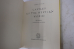 Castles of the Western World. Armin Tuulse
