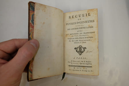 Recueil De Pensées Ingénieuses Tirées Des Anciens Poètes Latins Avec Les Imitations Ou Traductions En Vers François, Rangées Par Classes, Selon Les Divers Sujets.