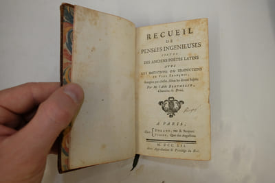 Recueil De Pensées Ingénieuses Tirées Des Anciens Poètes Latins Avec Les Imitations Ou Traductions En Vers François, Rangées Par Classes, Selon Les Divers Sujets.
