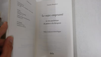Le sujet emprunté : le vécu psychotique du patient et du thérapeute
