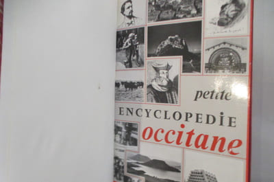 PETITE ENCYCLOPEDIE OCCITANE