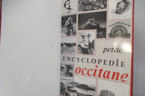 PETITE ENCYCLOPEDIE OCCITANE. André Dupuy
