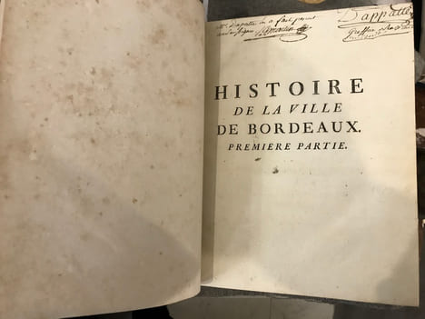 Histoire de la ville de Bordeaux Première partie contenant les évènements civils & la vie de plusieurs hommes célèbres. Dom Devienne
