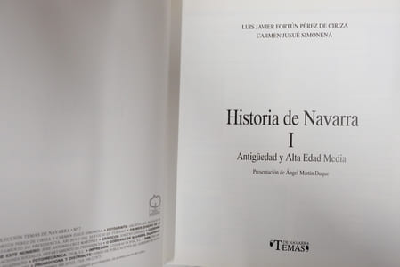 Historia de Navarra ( 5 volumenes )