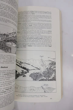 Pyrénées occidentales Béarn, Pays basque. André Debourle & R. Deloffre