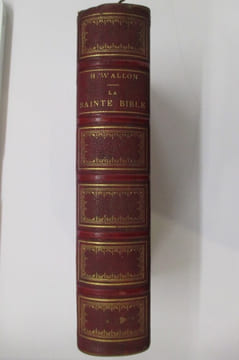 LA SAINTE BIBLE résumée DANS SON HISTOIRE ET DANS SES ENSEIGNEMENTS. Ancien Testament + Nouveau Testament.. H. Wallon