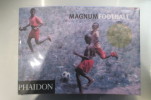 MAGNUM FOOTBALL.. Collectif