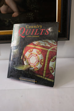 Country Quilts. Seward, Linda.
Merrell, James (photographer)