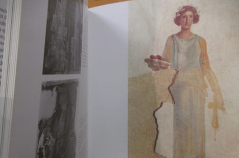 SUR LES ROUTES DE LA SOIE. Le grand voyage des objets d'art.. Cécile Beurdeley