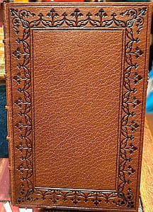 LIVRE D'HEURES ou offices de l'Eglise.