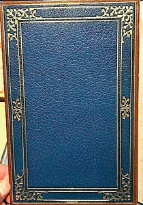 LIVRE D'HEURES ou offices de l'Eglise.
