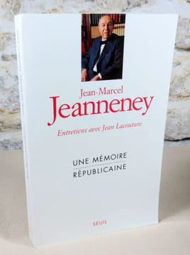 Une mémoire républicaine. Entretiens avec Jean Lacouture.. JEANNENEY Jean-Marcel