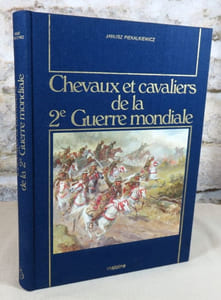 Chevaux et cavaliers de la seconde guerre mondiale.