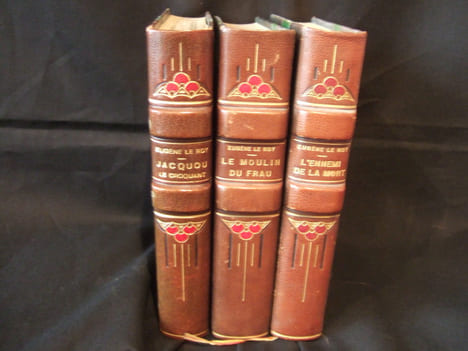 L'ennemi de la mort. Bois originaux de Maurice ALBE. Préface d'Edouard Michaud.. LE ROY (Eugène).