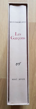Les Garçons. Edition intégrale. Illustrations de Mac Avoy.. MONTHERLANT (Henry de). -