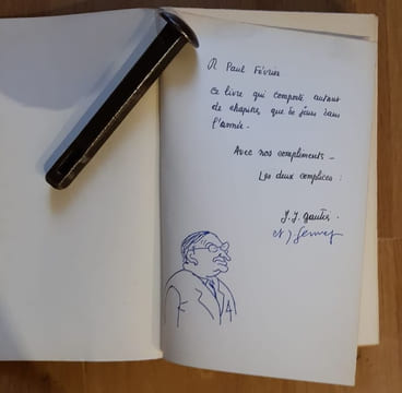 Deux Fauteuils d'orchestre pour Jean-Jacques Gautier et J. Sennep.. GAUTIER (Jean-Jacques) et J. SENNEP.