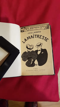 La Maîtresse. Dessins de F. VALLOTTON. Suivi de : Contes pour laisser rêveur.. RENARD Jules.