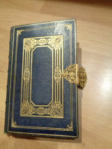L'Imitation de Jésus-Christ. Traduction de M. L'Abbé Dassance. Avec des Réflexions tirées des Pères de l'Eglise, et de Bossuet, Fénelon, Massillon et Bourdaloue ; illustrée par MM. Tony JOHANNOT et CAVELIER.