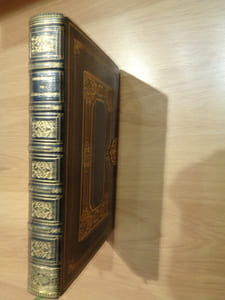 L'Imitation de Jésus-Christ. Traduction de M. L'Abbé Dassance. Avec des Réflexions tirées des Pères de l'Eglise, et de Bossuet, Fénelon, Massillon et Bourdaloue ; illustrée par MM. Tony JOHANNOT et CAVELIER.