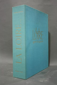 La Loire, Agnès et les Garçons. Lithographies originales de Pierre Letellier.. GENEVOIX (Maurice). -