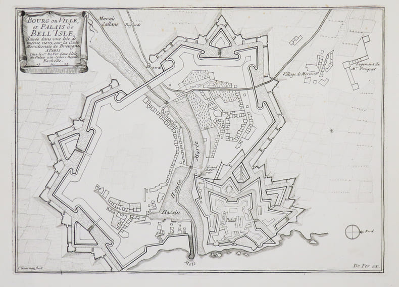 [BELLE-&Icirc;LE-en-MER] Bourg ou ville, et palais de Bell'Isle, situ&eacute;e dans une isle de m&ecirc;me nom, sur la coste m&eacute;ridionale de Bretagne.. FER (Nicolas de).