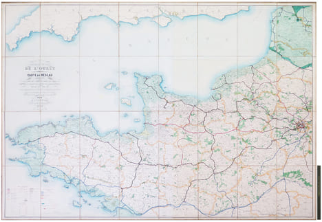  [CHEMINS de FER] Chemins de fer de l'Ouest. Carte du réseau comprenant les voies de communication, les mines, hauts-fourneaux, usines et carrières ; ...