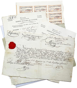 Ensemble de 9 documents, la plupart manuscrits.