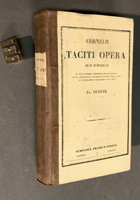 Cornelii Taciti opera quae supersunt. Ex accuratissimis editionibus criticis repetiit, concisa adnotatione... et nomenclatore geographico explicavit Fr. Dübner.