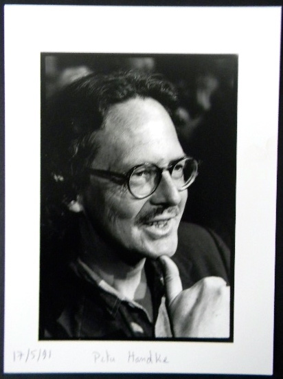 PHOTOGRAPHIE ORIGINALE. Portrait de Peter Handke.. HANDKE (Peter)