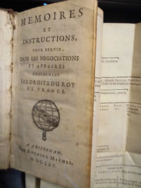 Mémoires et instructions pour servir dans les négociations et affaires concernant les droits du Roy de France