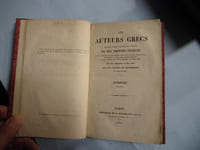 Les auteurs grecs expliqués d'après une méthode nouvelle par deux traductions françaises l'une littérale et juxtalinéaire présentant le mot à mot français en regard des mots grecs correspondants l'autre correcte et fidèle précédée du texte grec avec des sommaires et des notes par une société de professeurs et d'hellénistes, Euripide Hécube.