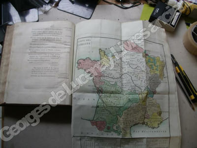 - Compte rendu au Roi par M. Necker, Directeur général des Finances Au mois de Janvier 1781. Imprimé par ordre de SA MAJESTE. P. Imprimerie Royale 1781- Atlas de toutes les parties connues du Globe Terrestre dressé pour l'Histoire Philosophique et Politique des Etablissemens et du Commerce des Européens dans les deux Indes.