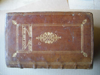 M. T. Ciceronis De Philosophia Volumen primum (volumen secundum), Ita doctissimi animadversionibus illustratum, ut integra ubique vulgata lectio servata sit. Hic Ciceronis Fragmenta adiecimus, male hactenus in aliis editionibus desiderata.