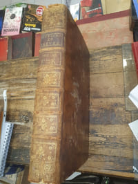 Dictionnaire universel Francois et Latin, (vulgairement appelé dictionnaire de Trevoux , Contenant la Signification et la Definition tant des Mots de l'une & de l'autre Langue, avec leurs différens usages avec des remarques D'Érudition et de critique.