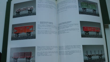 4 catalogues de ventes de la collection de Henri M. Petiet Trains jouets trains de collection : Première vente (First Sale) 3 décembre 1993 Trains ...
