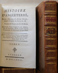 Histoire d'Angleterre, depuis l'invasion de Jules César, jusqu'à l'éasion de Jacques II. Traduit de l'anglais de M. D. Hume. Augmentée d'une critique de cette histoire, par M. Towers, & de la suite jusqu'à l'avènement de Georges III au trône.