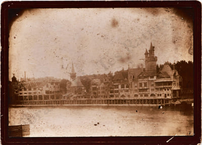 Photographie originale du Vieux Paris contruit sous la direction de Robida pour l'Exposition universelle de 1900