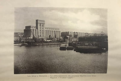 Compagnie des docks et entrepôts de Marseille. Silos à céréales