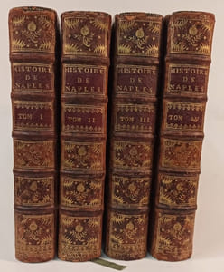 Histoire civile du Royaume de Naples , traduite de l'italien de Pierre Giannone. Avec de Nouvelles Notes, Réflexions, et Médailles fournies par l'Auteur, et qui ne se trouvent point dans l'Édition Italienne. Dans lequel il est traité du Gouvernement de ce Royaume, sous les Romains, les Gots, les Grecs, et les Lombards.Référence : 004032(1742)Voir le livre  HISTOIRE CIVILE DU ROYAUME DE NAPLES, traduite de l'italien de Pierre Giannone. Avec de Nouvelles Notes, Réflexions, et Médailles fournies par l'Auteur, et qui ne se trouvent point dans l'Édition Italienne. Dans lequel il est traité du Gouvernement de ce Royaume, sous les Romains, les Gots, les Grecs, et les Lombards.
