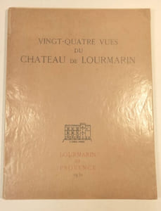 Vingt-quatre vues du château de Lourmarin.
