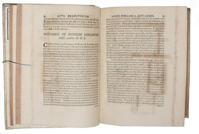 De Lineis Opticis, et alia" Excerpta ex literis ad--- (+) Schediasma de Resistentia Medii, & Motu projectorum gravium in medio resistente. (+) Tentamen de Motuum Coelestium causis. (+) De Linea Isochrona, in qua grave sine acceleratione descendit, & d... - [THE WAR OF THE GIANTS NEWTON AND LEIBNIZ ON THE WORLD SYSTEM]